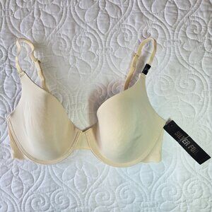 Steve Madden 'Silver Foil' Light Tan Back Smoothing Underwire Bra in a size 34D